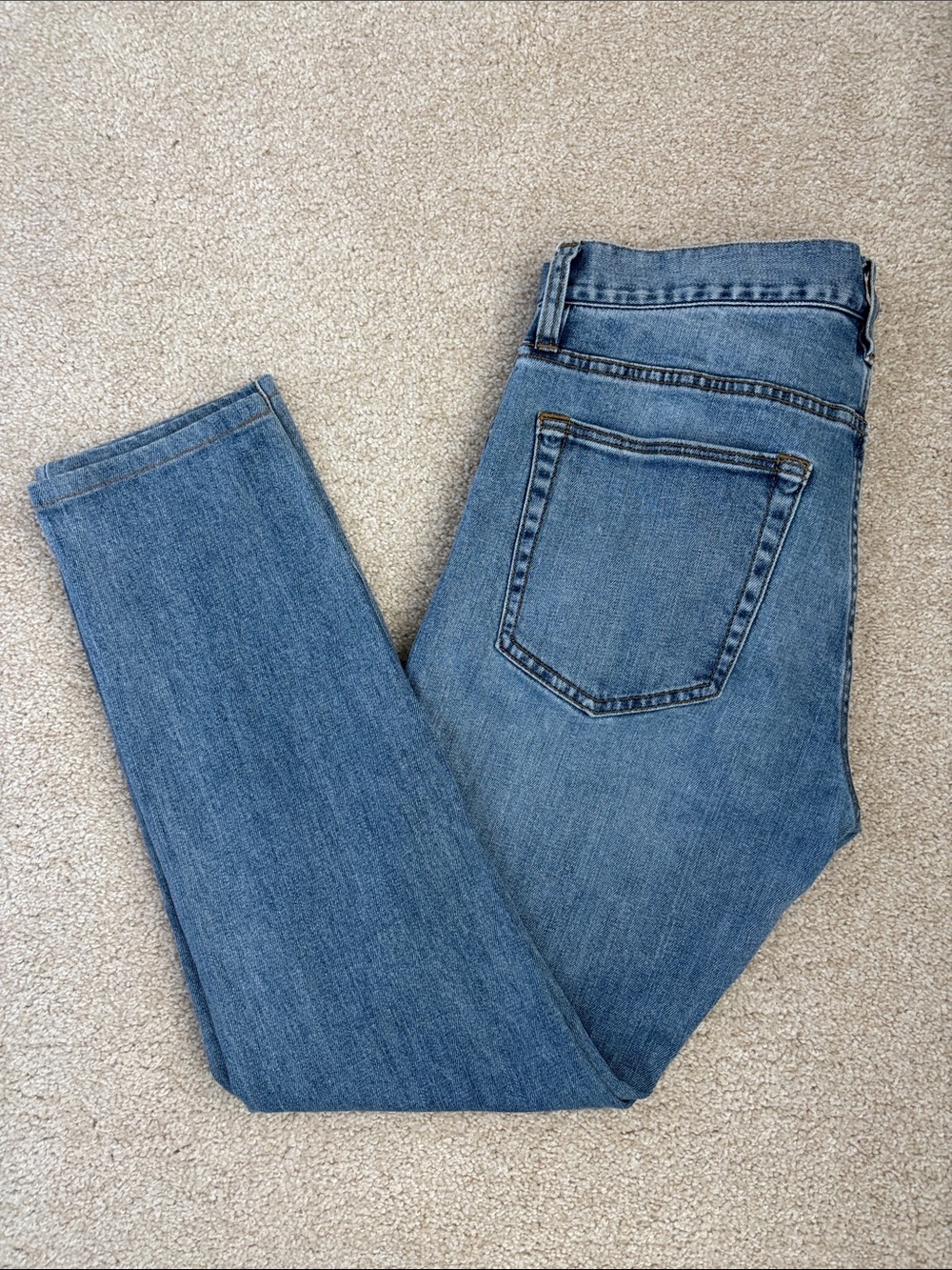 Club Monaco Denim super slim jeans in size 29/30.